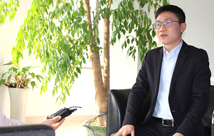 第一槍網(wǎng)CEO楊志軍接受南昌廣播電視臺《新聞?wù)f報》欄目訪問 分享創(chuàng)業(yè)故事